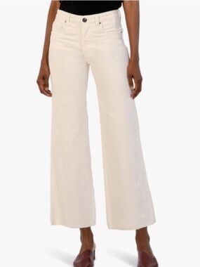 NWOT Kut from the Kloth White Stretchy Women's 8 Wide-Leg Fine Corduroy Pant